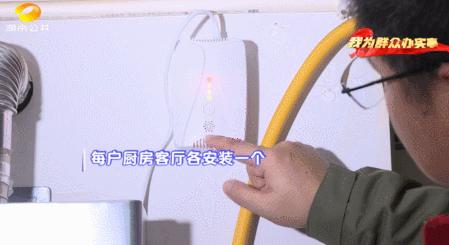 DƬ